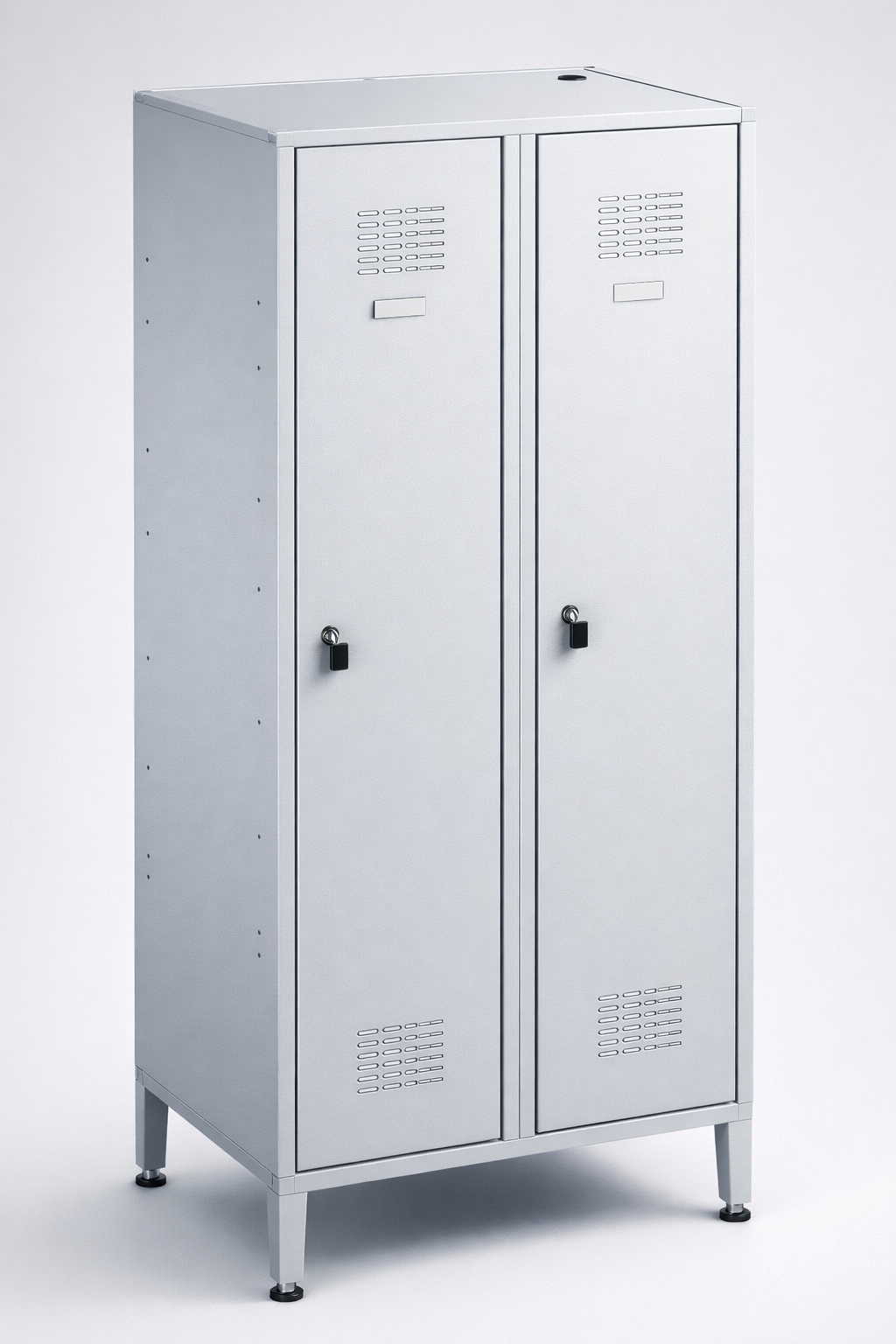 Zaměstnanecká šatní skříň MSum 321 - uspořádané osobní vybavení a opakovatelný standard