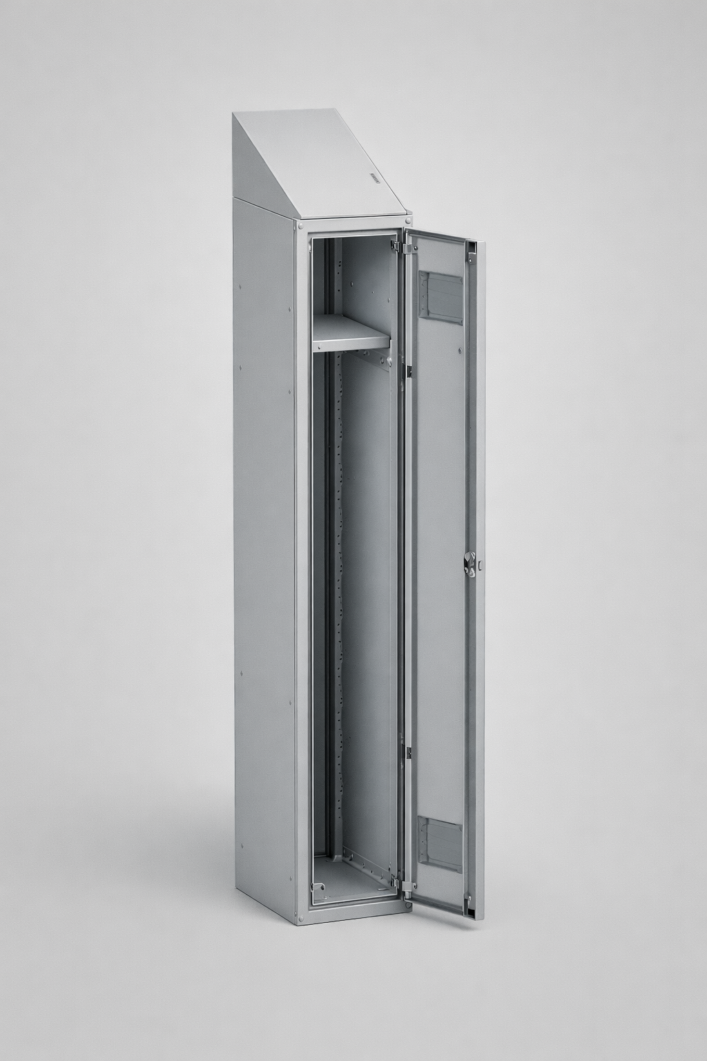 MSUV skříňka MSum 310v - combining personal or garment storage with controlled